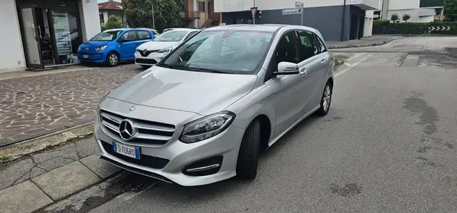 Mercedes-Benz B 160 d Automatic Business