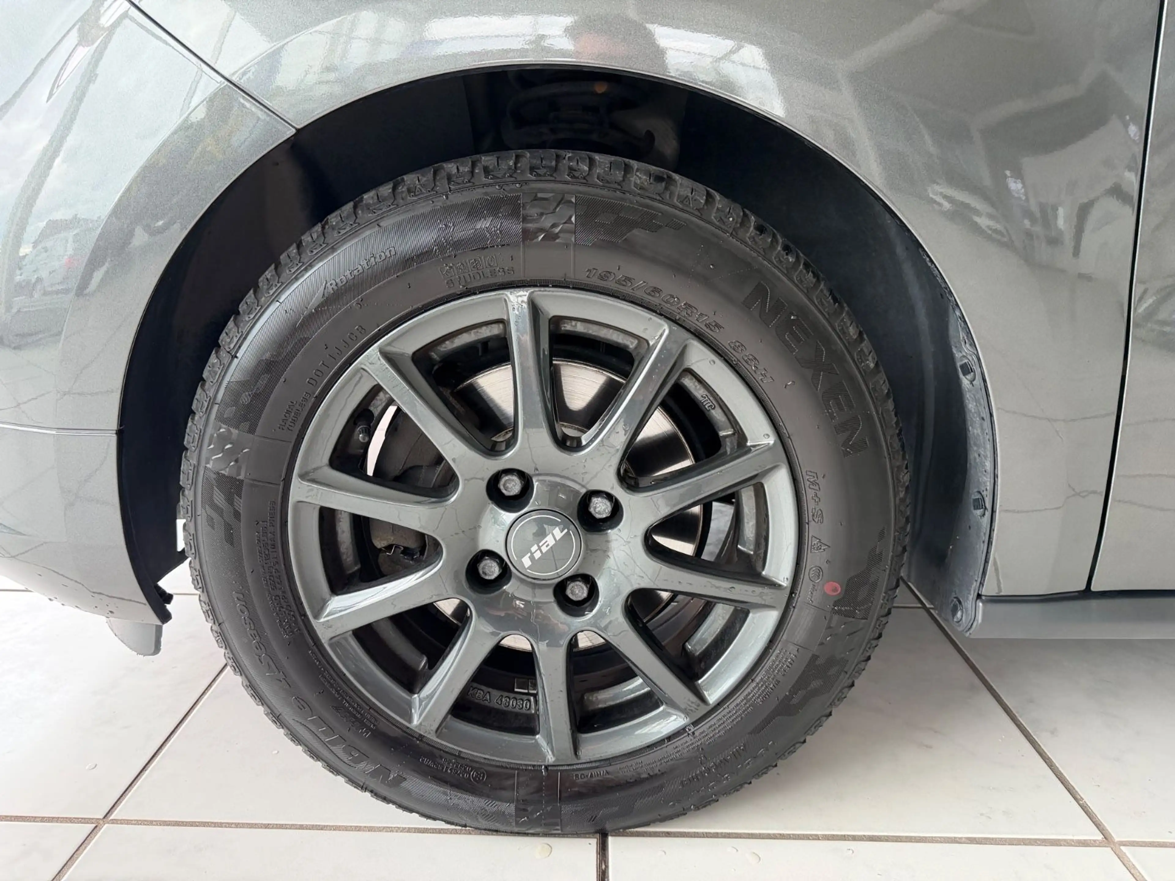 Ford Tourneo Courier Trend — photo 10