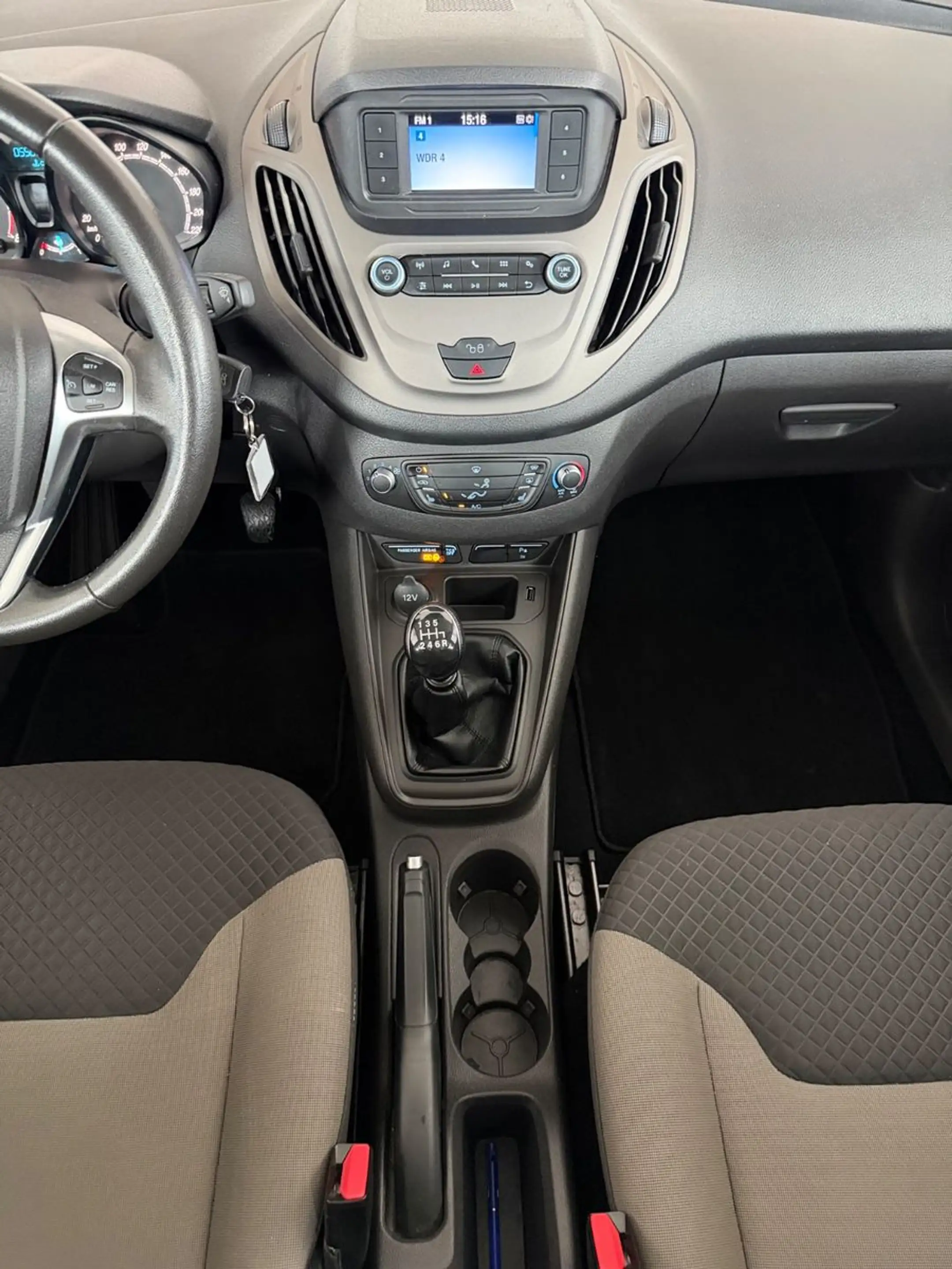 Ford Tourneo Courier Trend — photo 12