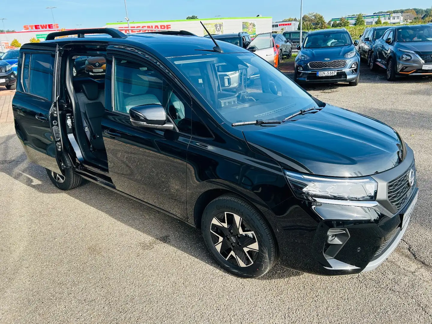 Nissan Townstar Kombi L1 DIG-T 130 PS TEKNA Automatik Schwarz - 2
