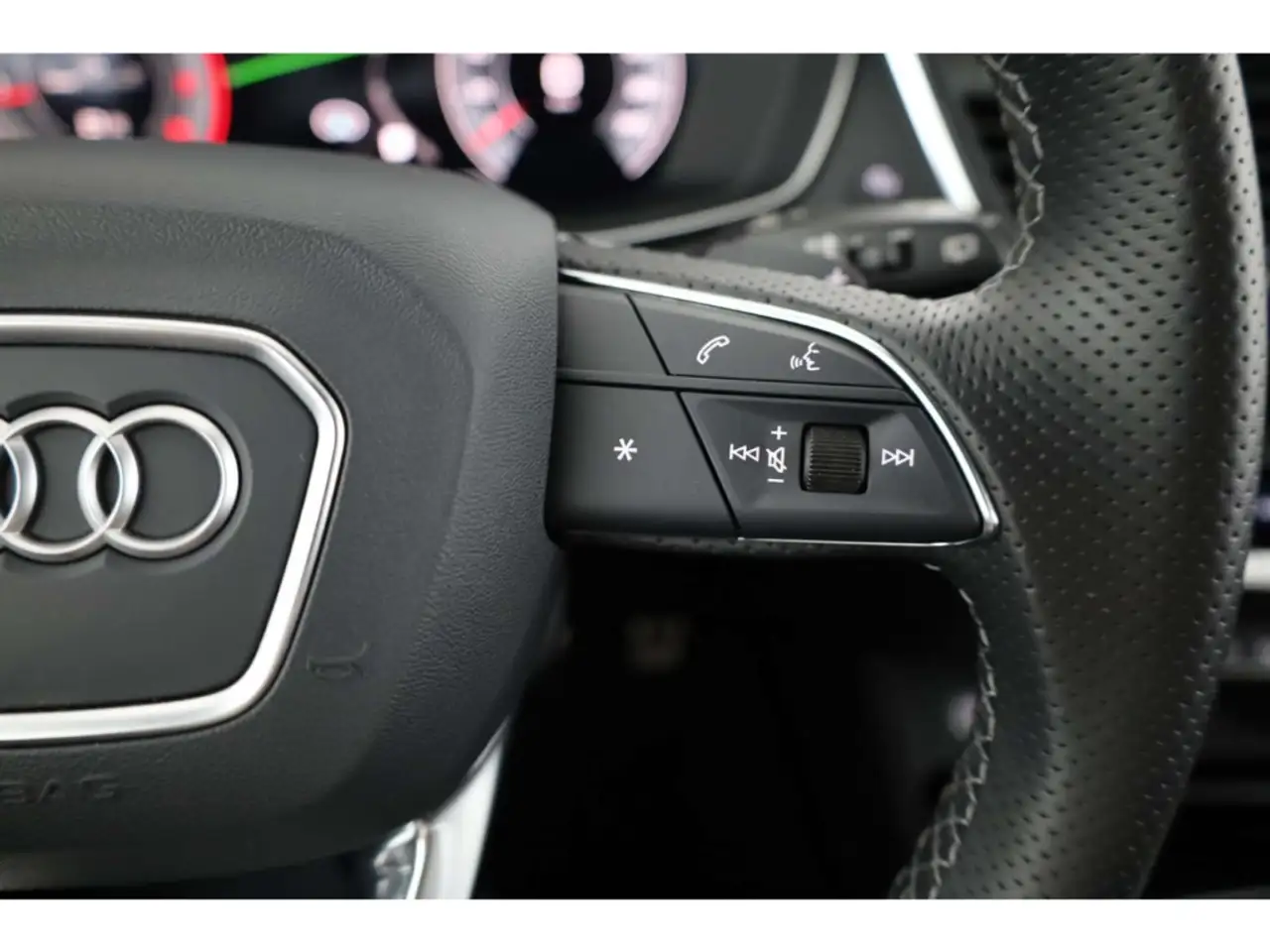 Audi Q5 40 TFSI quattro S line, миниатюра 15