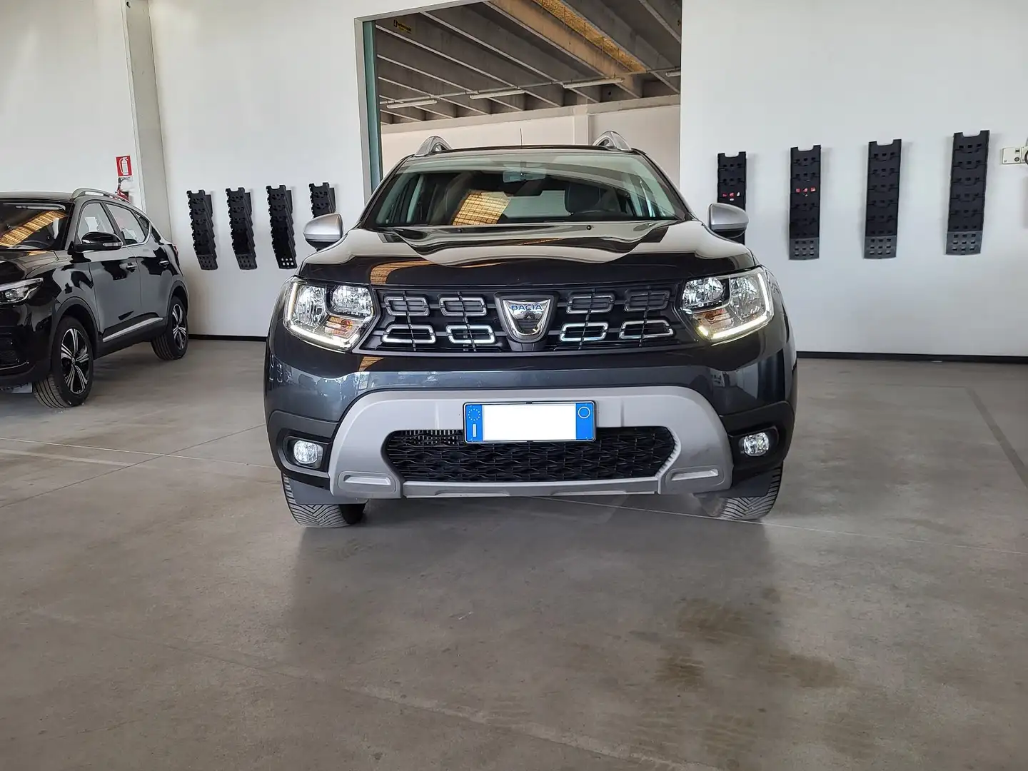 Dacia Duster 1.0 tce Prestige Eco-gpl 4x2 100cv Grigio - 2