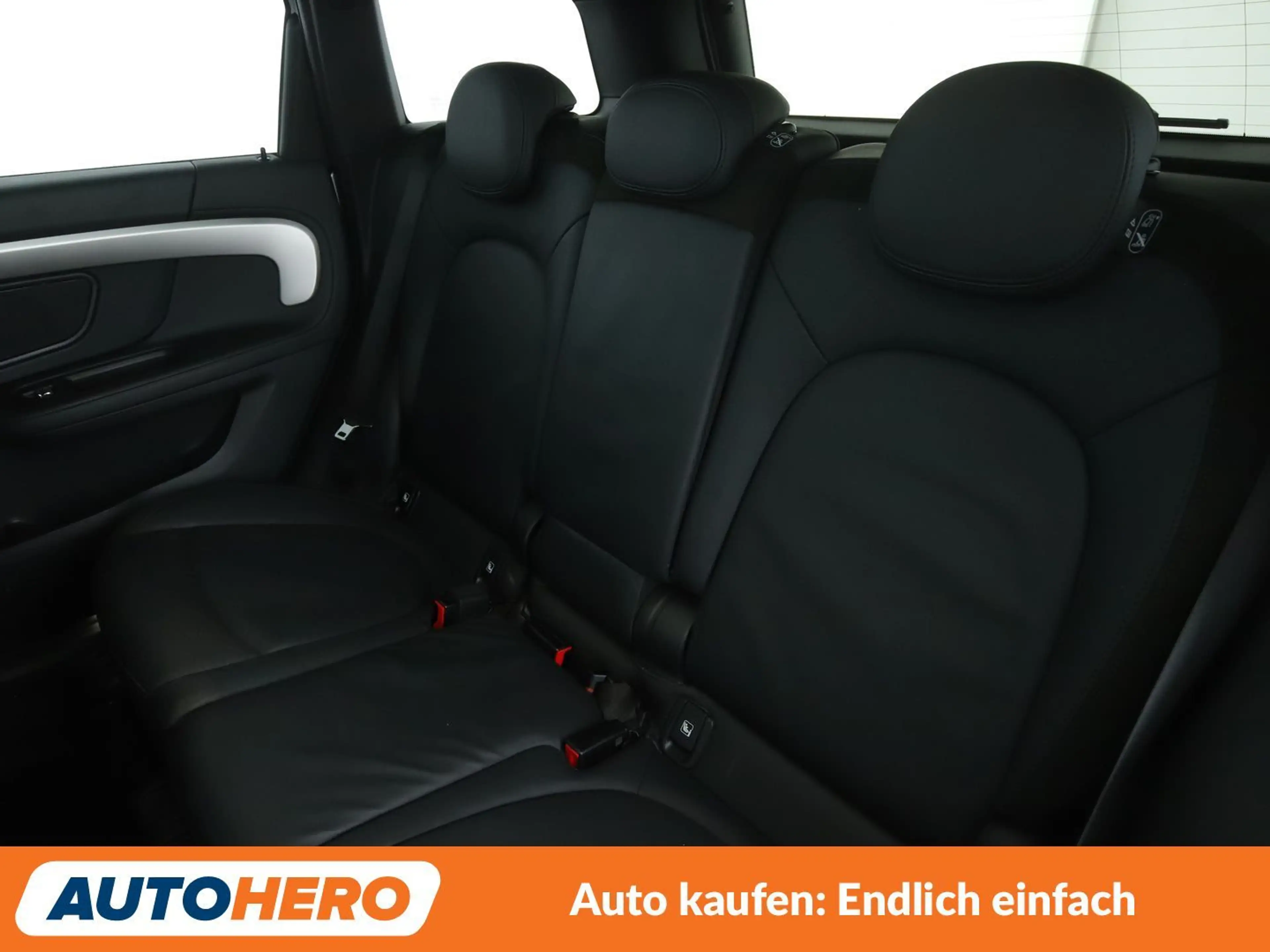 MINI Cooper S Countryman Cooper S ALL4 Yours Trim Aut.*AHK*NAV*LED*ACC*CAM* — photo 14