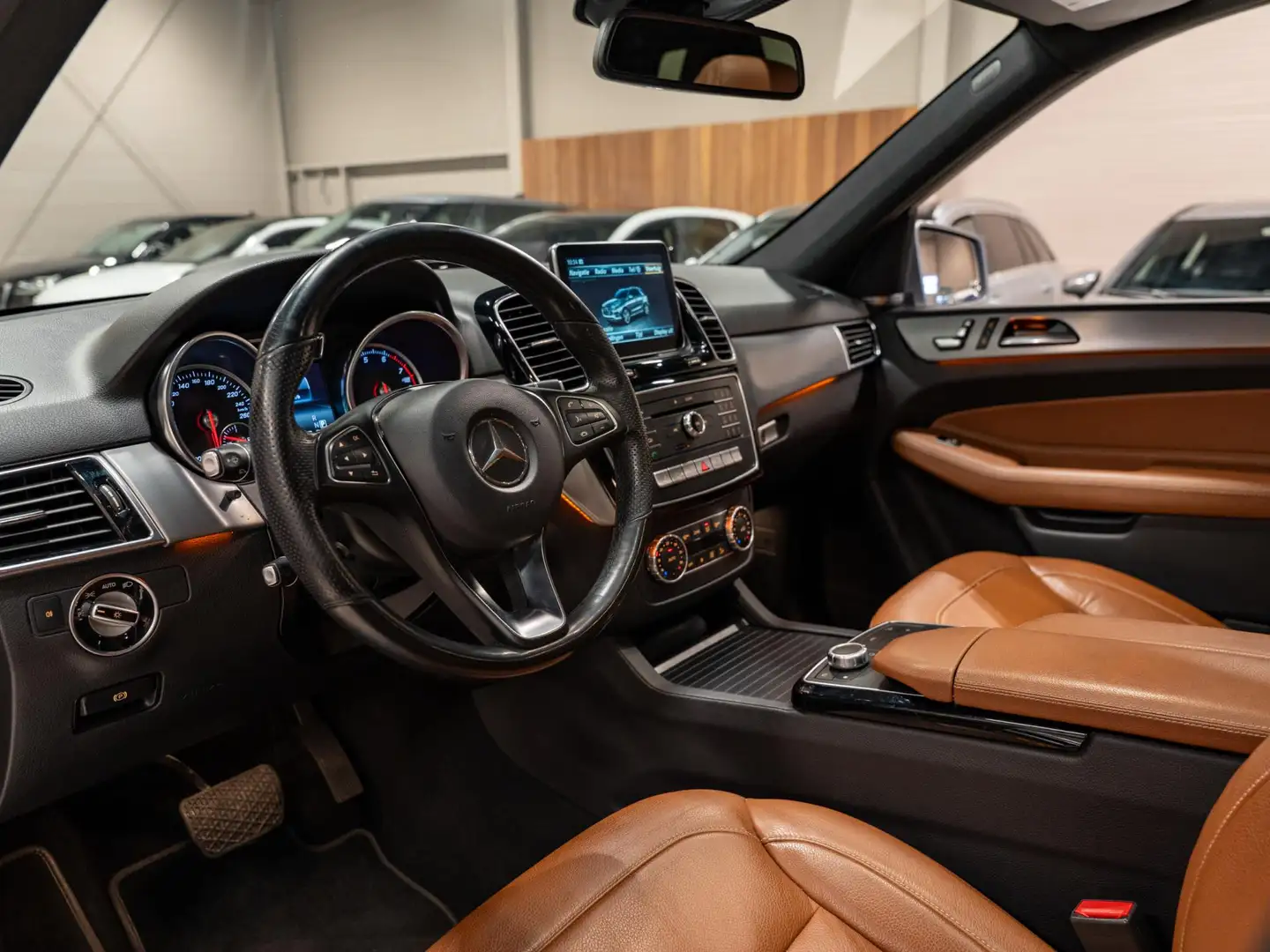 Mercedes-Benz GLE 500 500e 4MATIC AMG Line, Pano, Night, 360 Camera, Luc Grau - 2