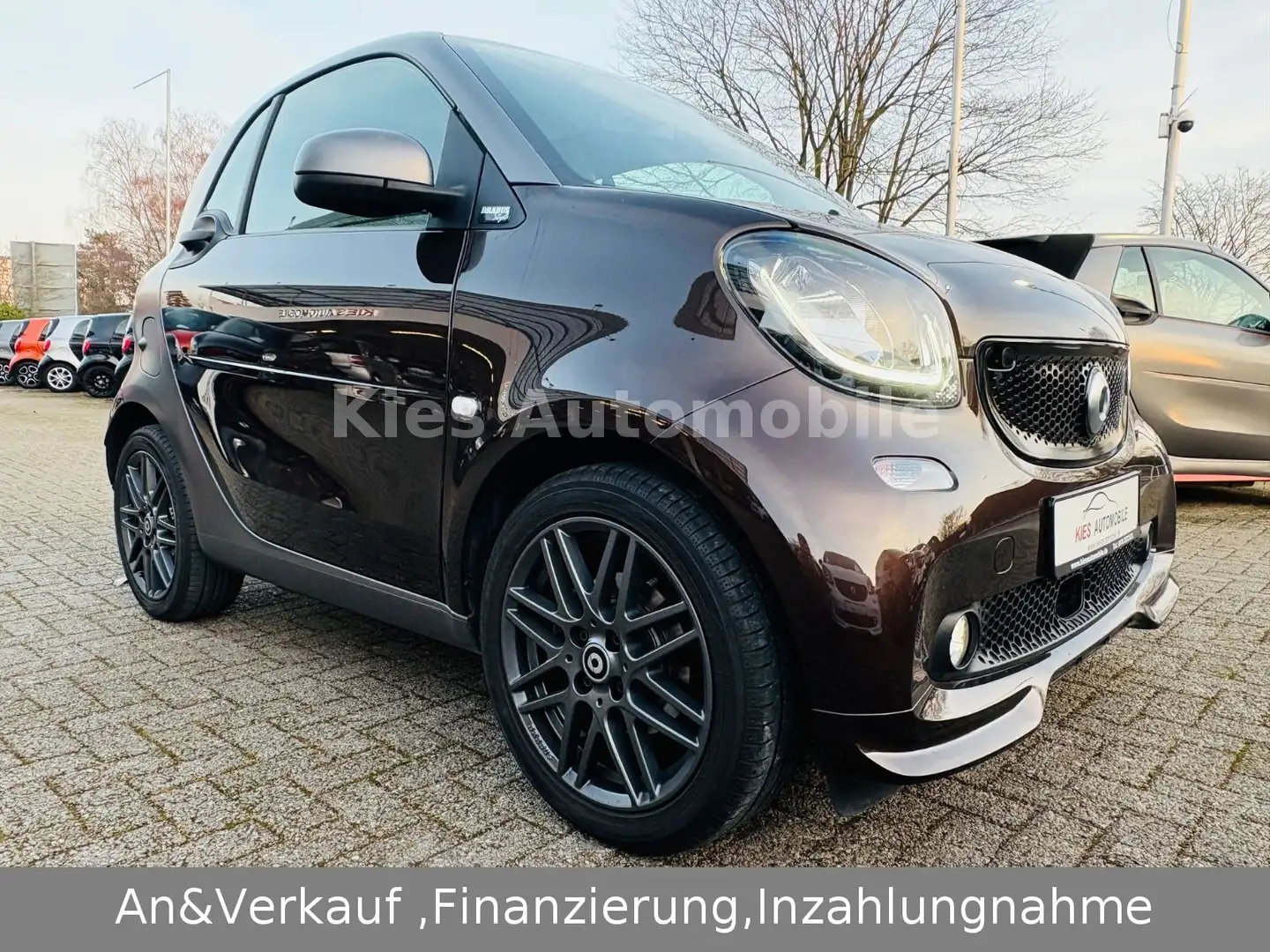 smart forTwo Brabus Xclusive 90Ps AUTOM/LEDER/NAVI/KAM Grau - 2