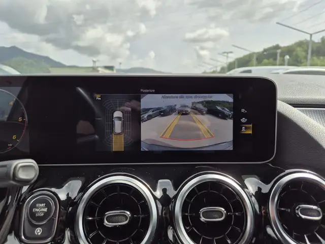 Mercedes-Benz B Class view 15