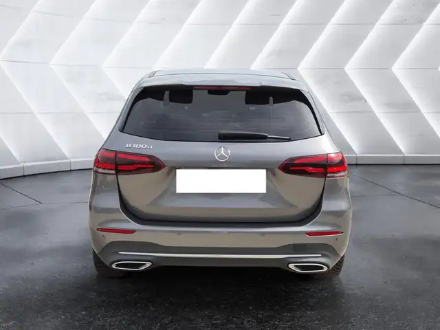 Mercedes-Benz B Class view 3