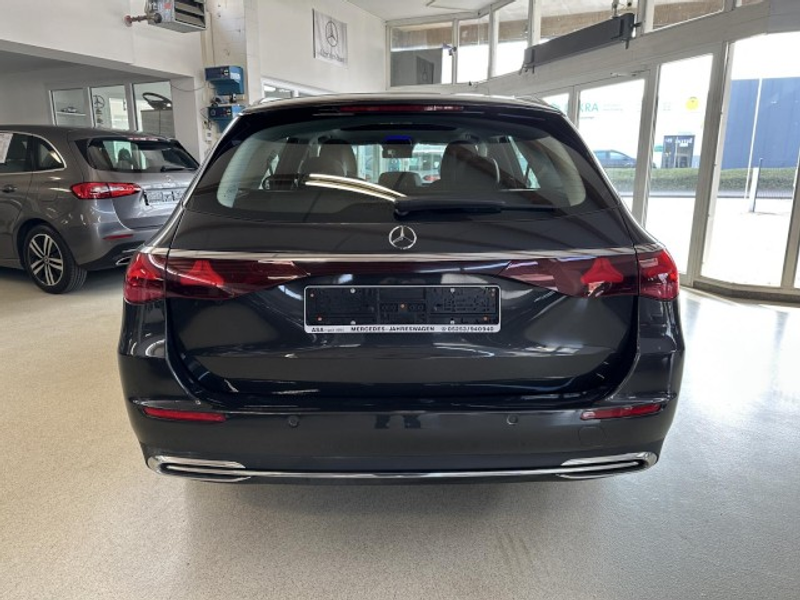 Mercedes-Benz E 220 T d 4Matic Modelljahr 2026+DISTRONIC+AHK+19 Zoll+W — photo 8