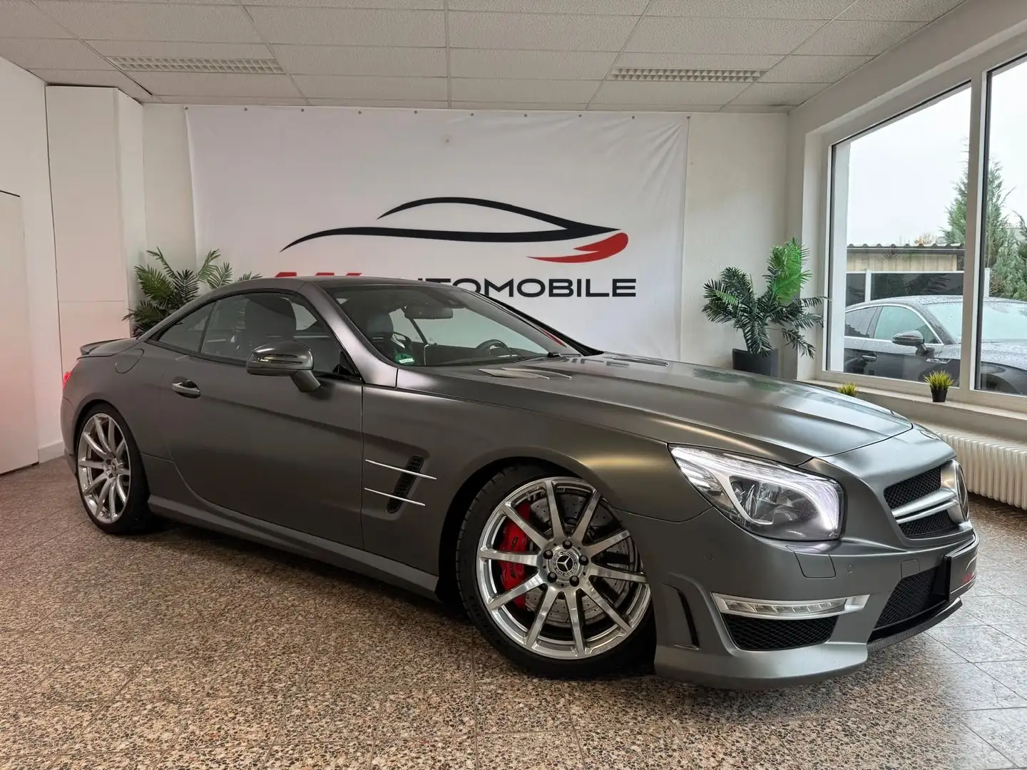 Mercedes-Benz SL 63 AMG Performance Carbon Magic Sky Pano Matt Grau - 1