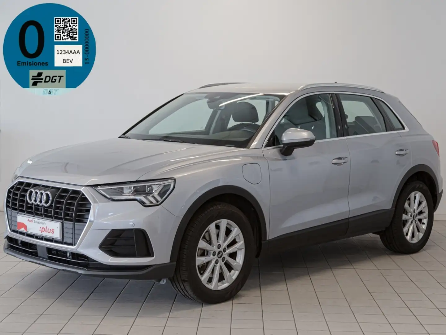Audi Q3 45 TFSIe Advanced S-tronic Plateado - 1