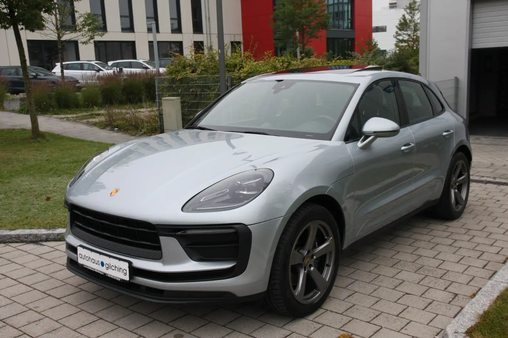 Porsche Macan LUFT*PANO*BOSE*14 Wege*20 Zoll*Vollleder! Silber - 2