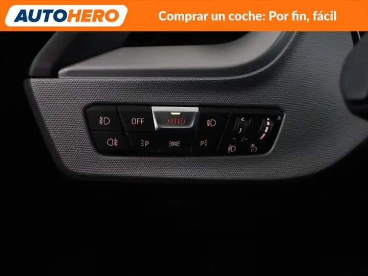 BMW Serie 1 2020, foto 29
