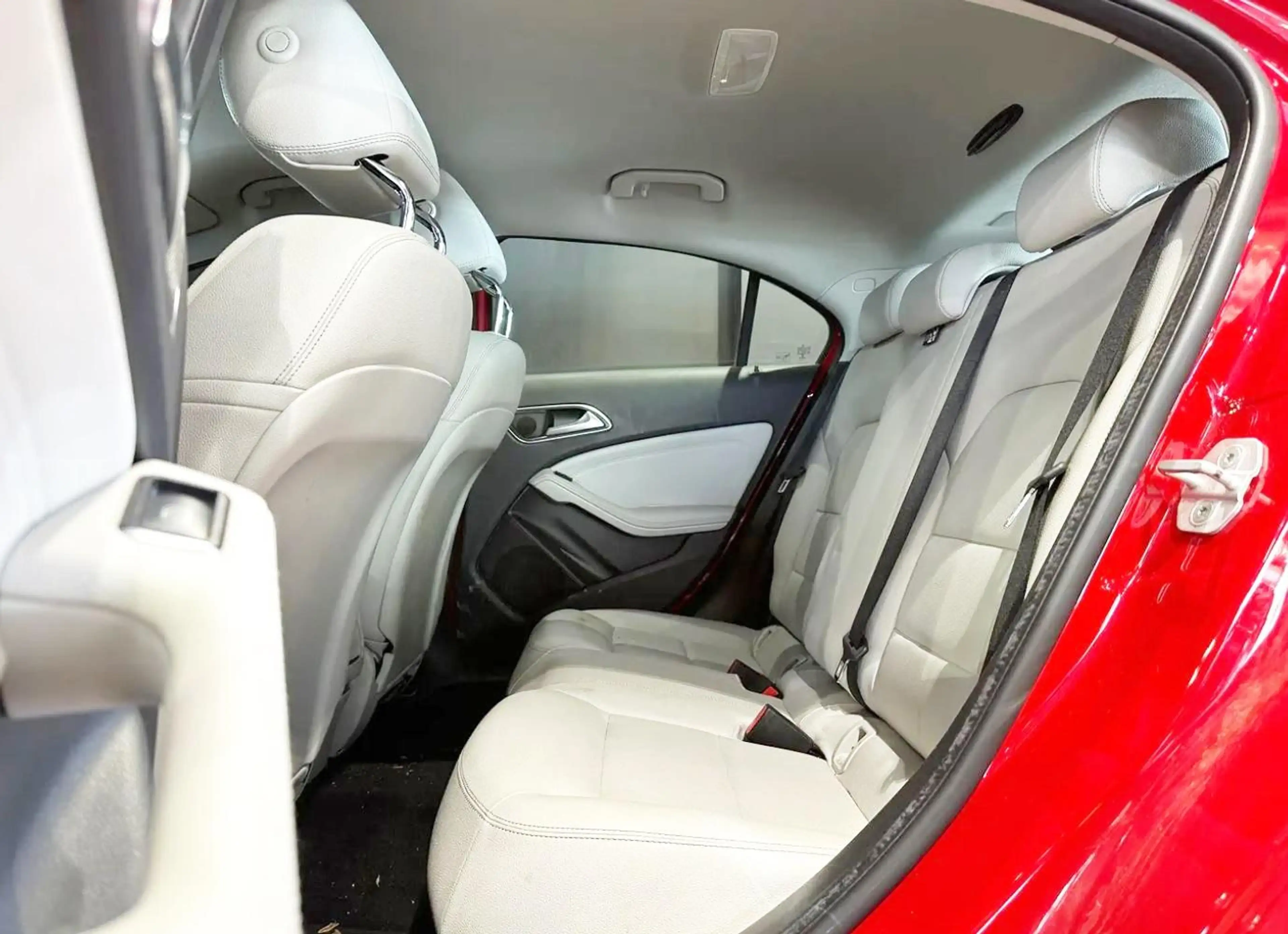 Mercedes-Benz A 180 7G LED LEDER-SPORTSI NAV KAM SPUR TEMPO SHZ MOPF F — photo 11