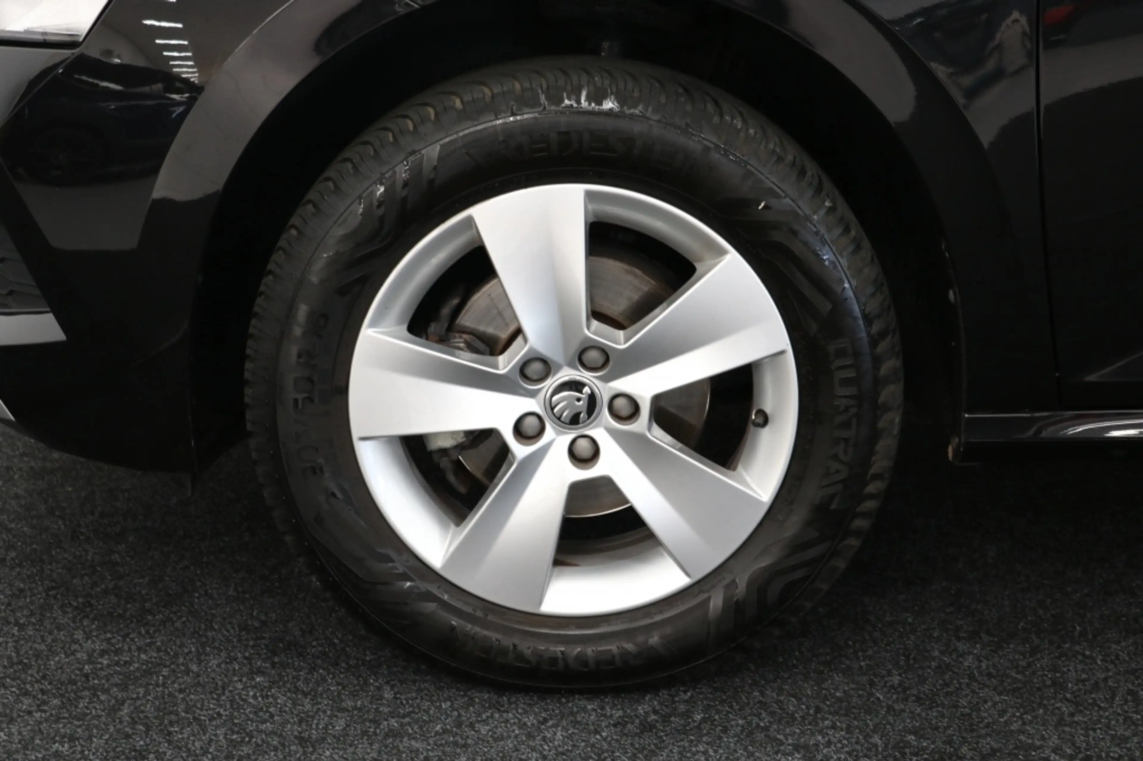 Skoda Kamiq 1.0 TSI Ambition — photo 11