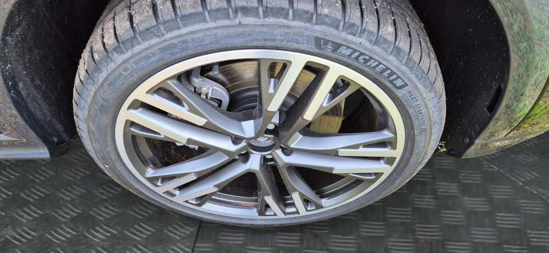 Audi Q5 TDi 150 kW mHEV+ S tronic quattro S line edition Noir - 2