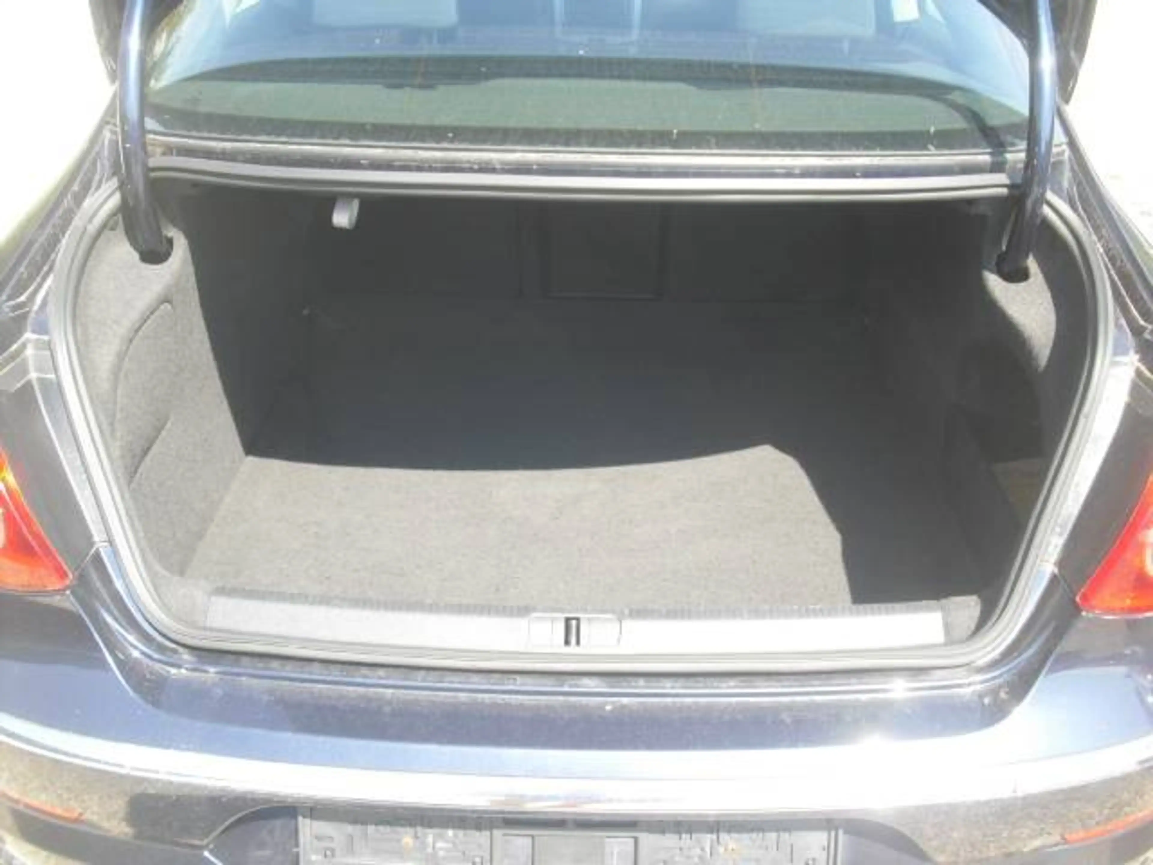 Volkswagen Passat CC Basis BMT — photo 12