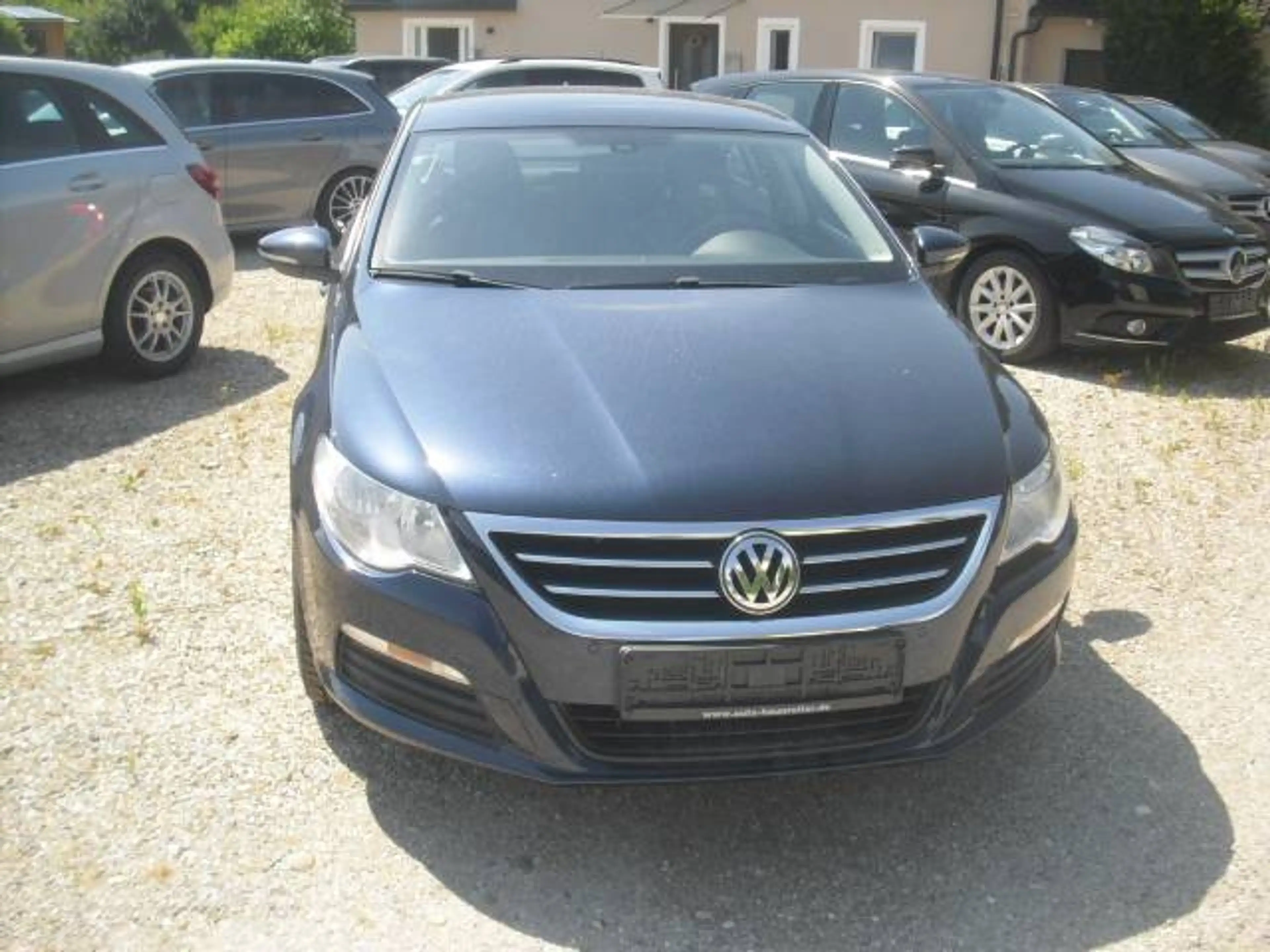 Volkswagen Passat CC Basis BMT — photo 2