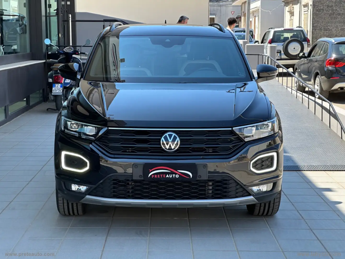 Volkswagen T-Roc 2.0 TDI 150 CV DSG Sport BMT Nero - 2