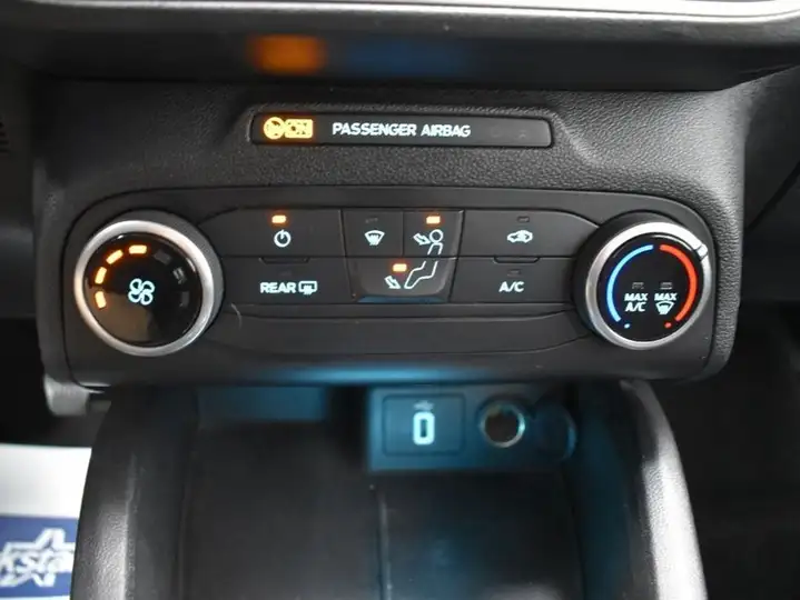 Ford Focus 1.5 EcoBlue Trend + 2020, foto 19