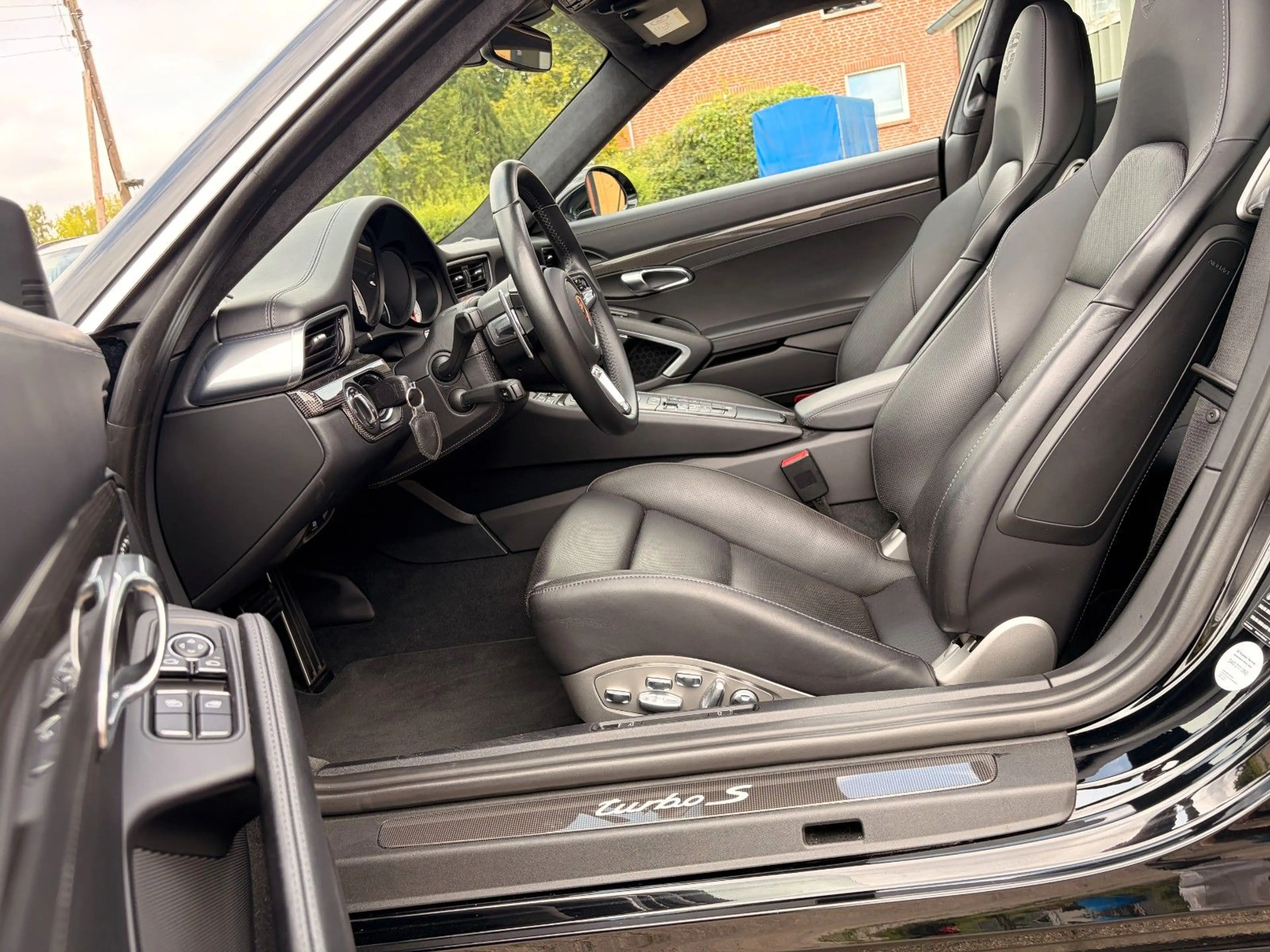 Porsche 991 .2 Turbo S Approved BURM/PANO/KERAMIK/SITZLÜF — photo 12