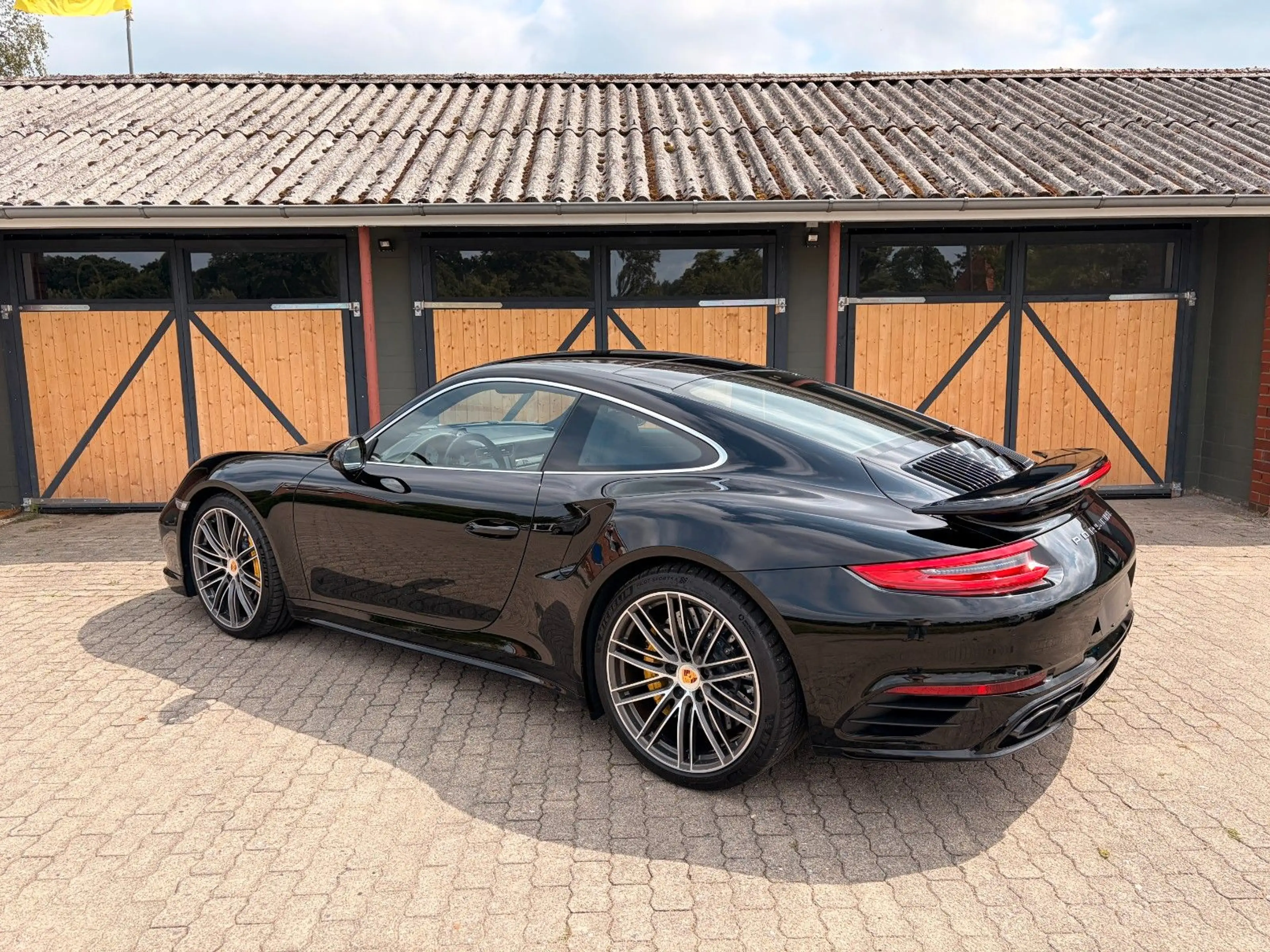 Porsche 991 .2 Turbo S Approved BURM/PANO/KERAMIK/SITZLÜF — photo 7
