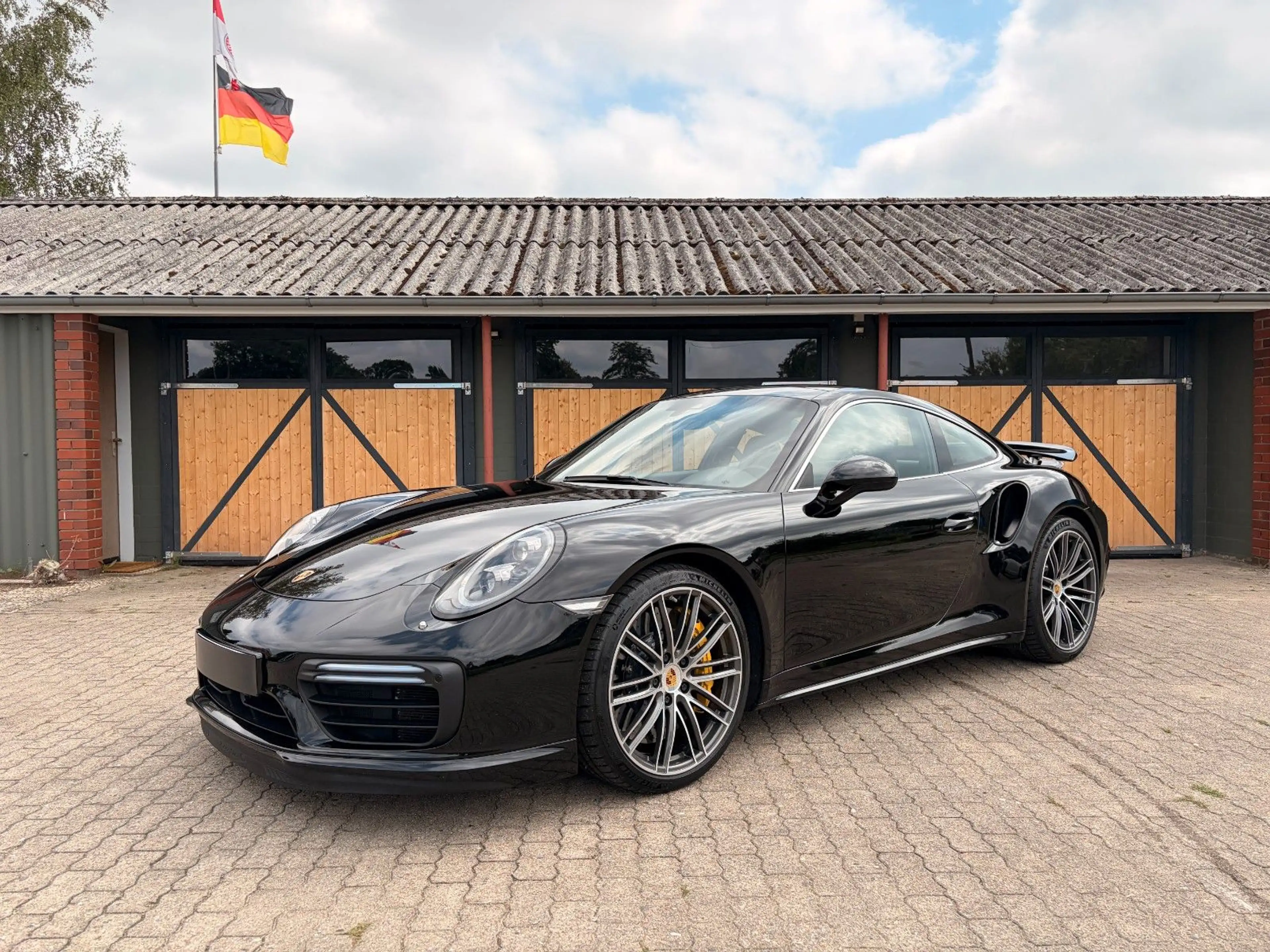 Porsche 991 .2 Turbo S Approved BURM/PANO/KERAMIK/SITZLÜF — photo 9
