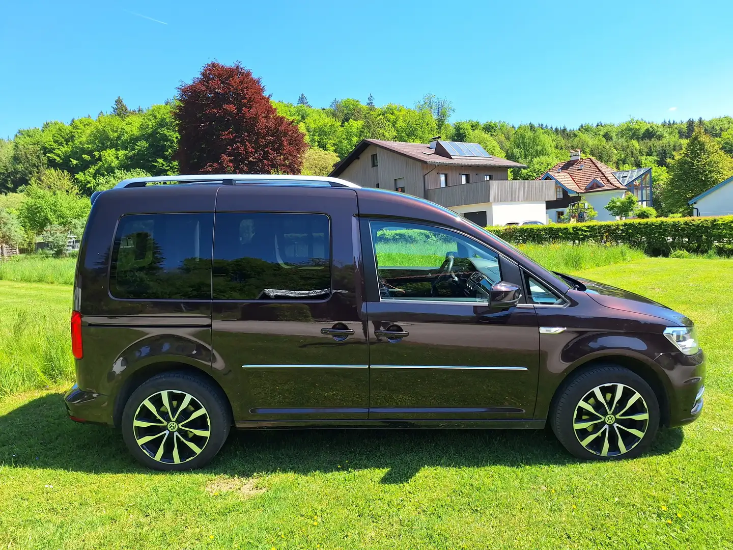 Volkswagen Caddy Kombi Highline 2,0 TDI DSG Mauve - 2