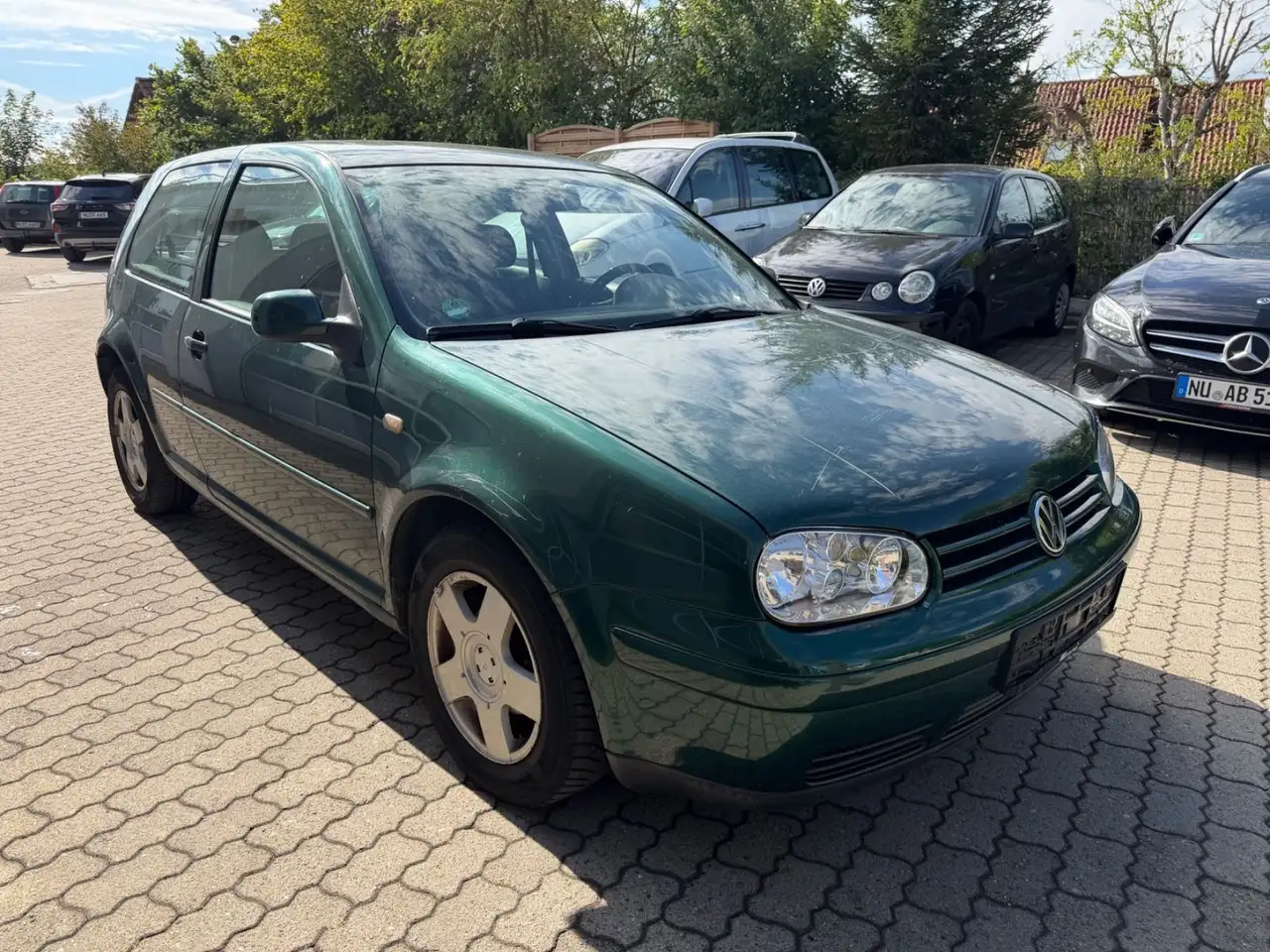 Volkswagen Golf 1.6 Auto Schiebedach,Automatik,TÜV 11/26,, foto 1