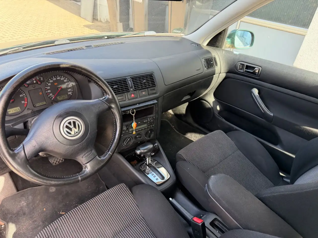 Volkswagen Golf 1.6 Auto Schiebedach,Automatik,TÜV 11/26,, foto 11