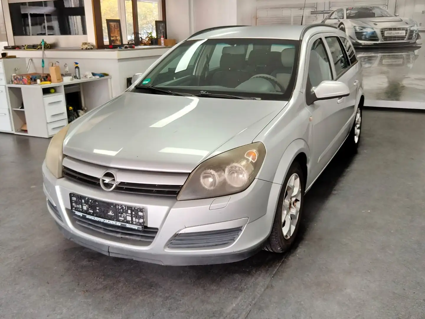 Opel Astra 1.7 CDTI Edition  Navi Klima Silber - 2