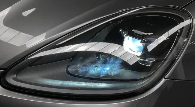 Porsche Cayenne view 8