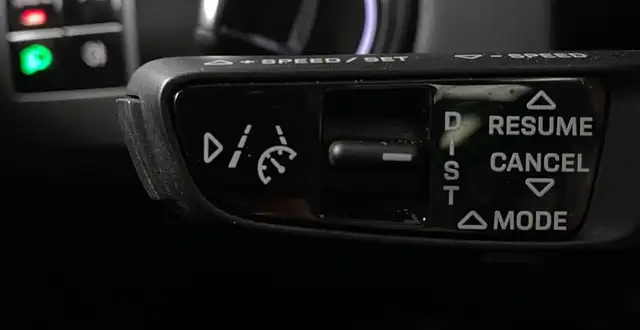 Porsche Cayenne view 14