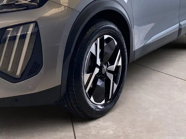 Peugeot 2008 view 15