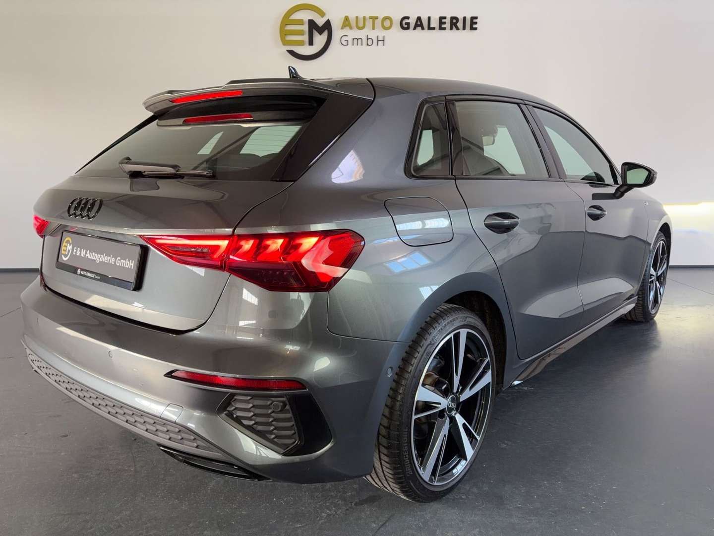 Audi A3 Sportback S Line 35 TFSI -  - Joinsteer - #3