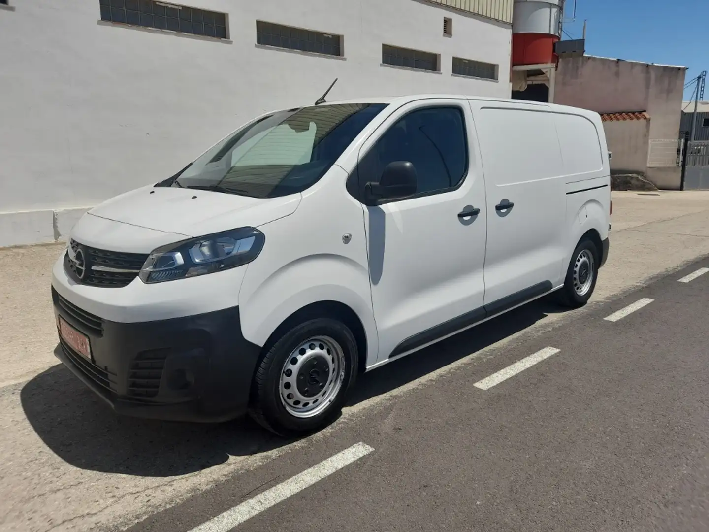 Opel Vivaro Furgón 1.5D S Carga Standard Innovation 12 Blanco - 1