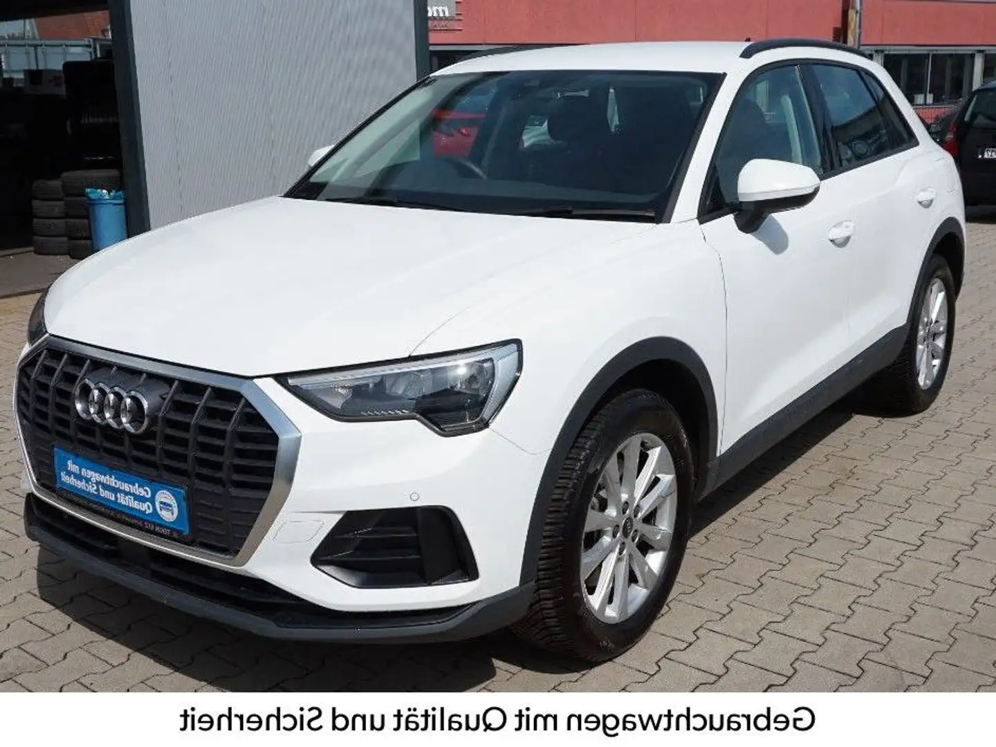 Audi Q3 45 TFSI e Weiß - 1