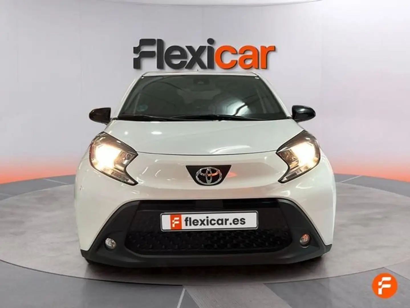 Toyota Aygo 1.0 VVT-I 72CV Chic Blanco - 2