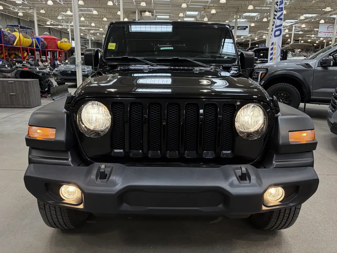Jeep Wrangler снимка Jeep Wrangler
