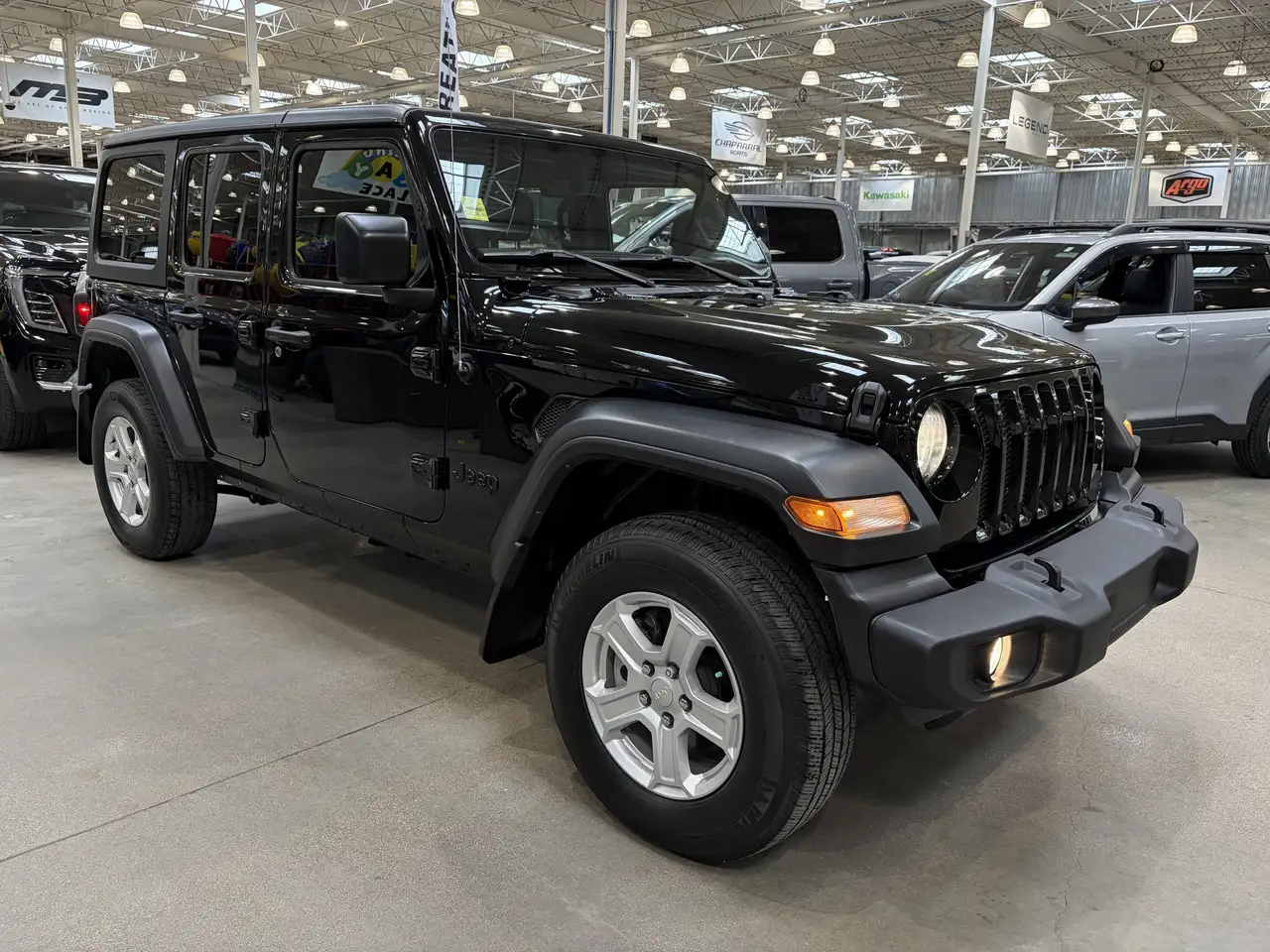 Jeep Wrangler снимка Jeep Wrangler