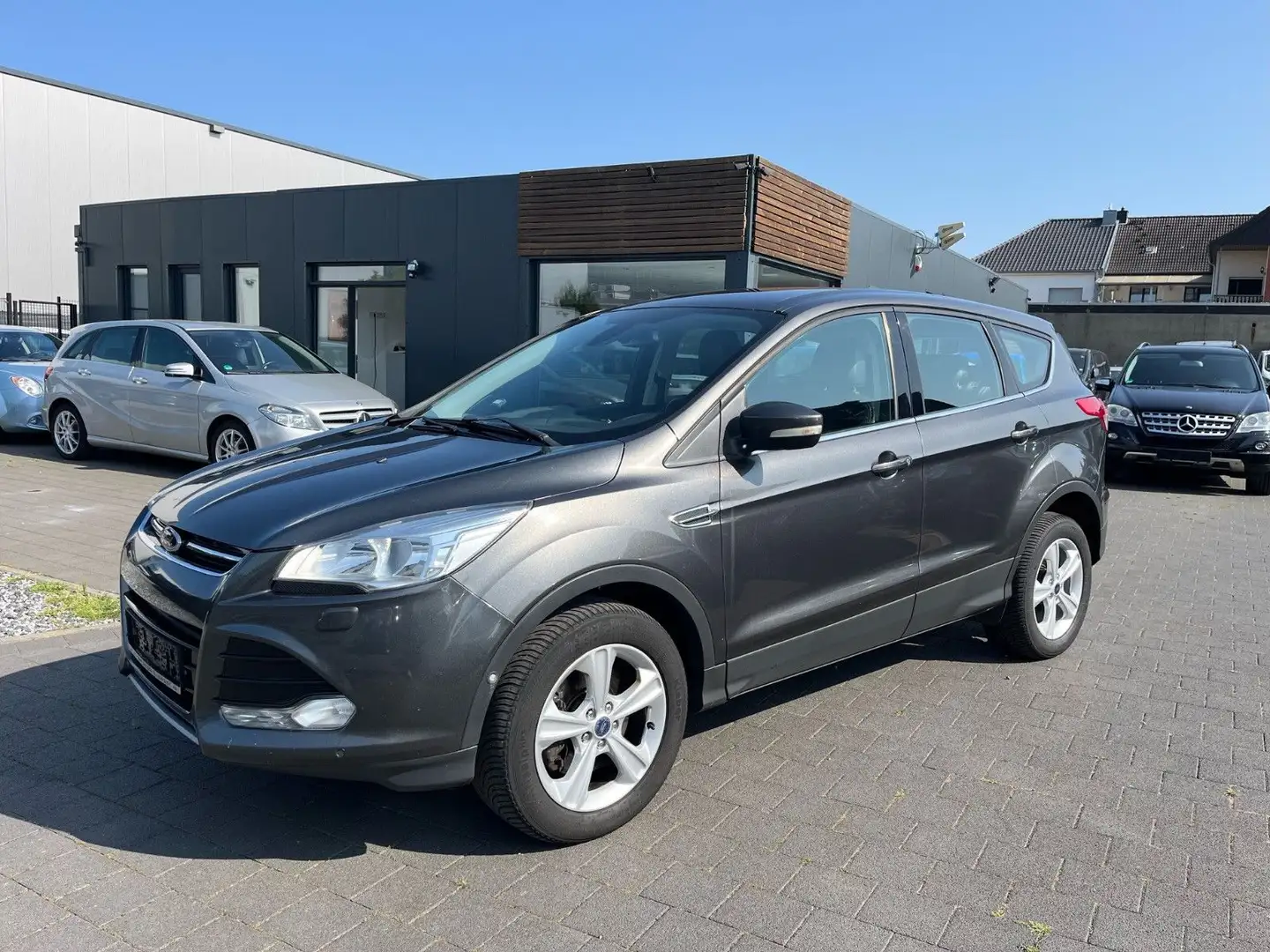 Ford Kuga Titanium 2.0 TDCi Grigio - 1