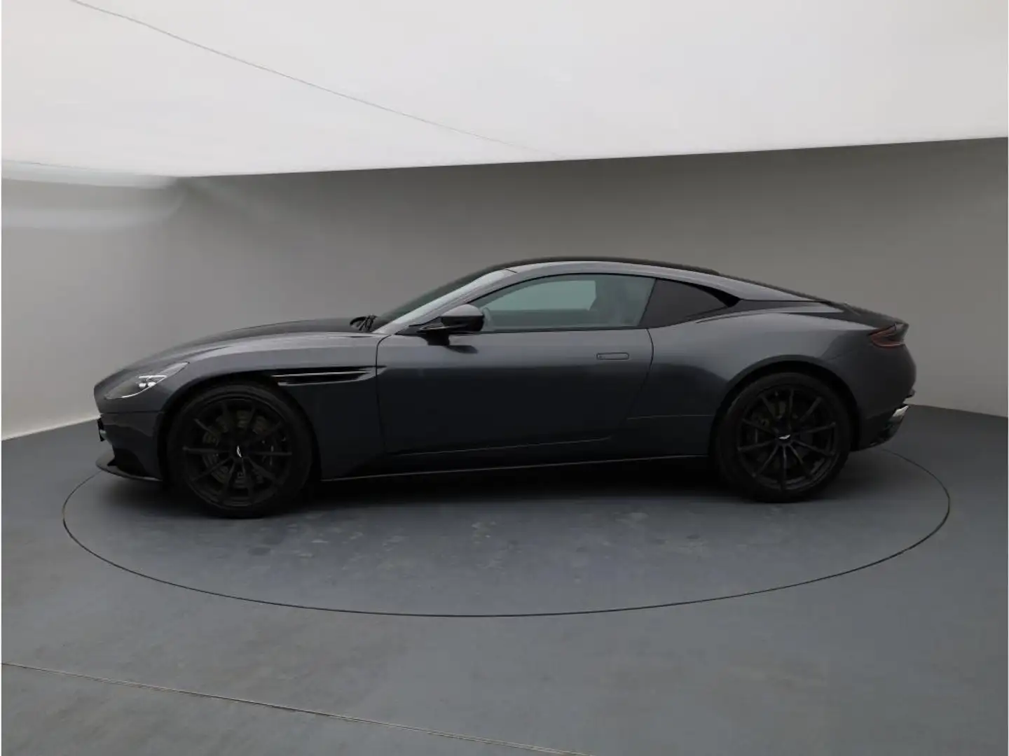 Aston Martin DB11 V8 Coupe xenongrey premAudio Gri - 2