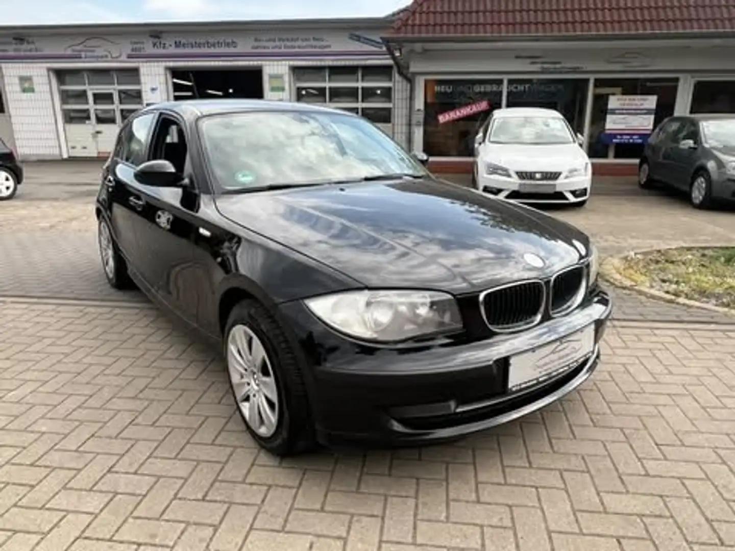 BMW 116 116i"ÖLDRUCKLAMPELEUTET" Schwarz - 2