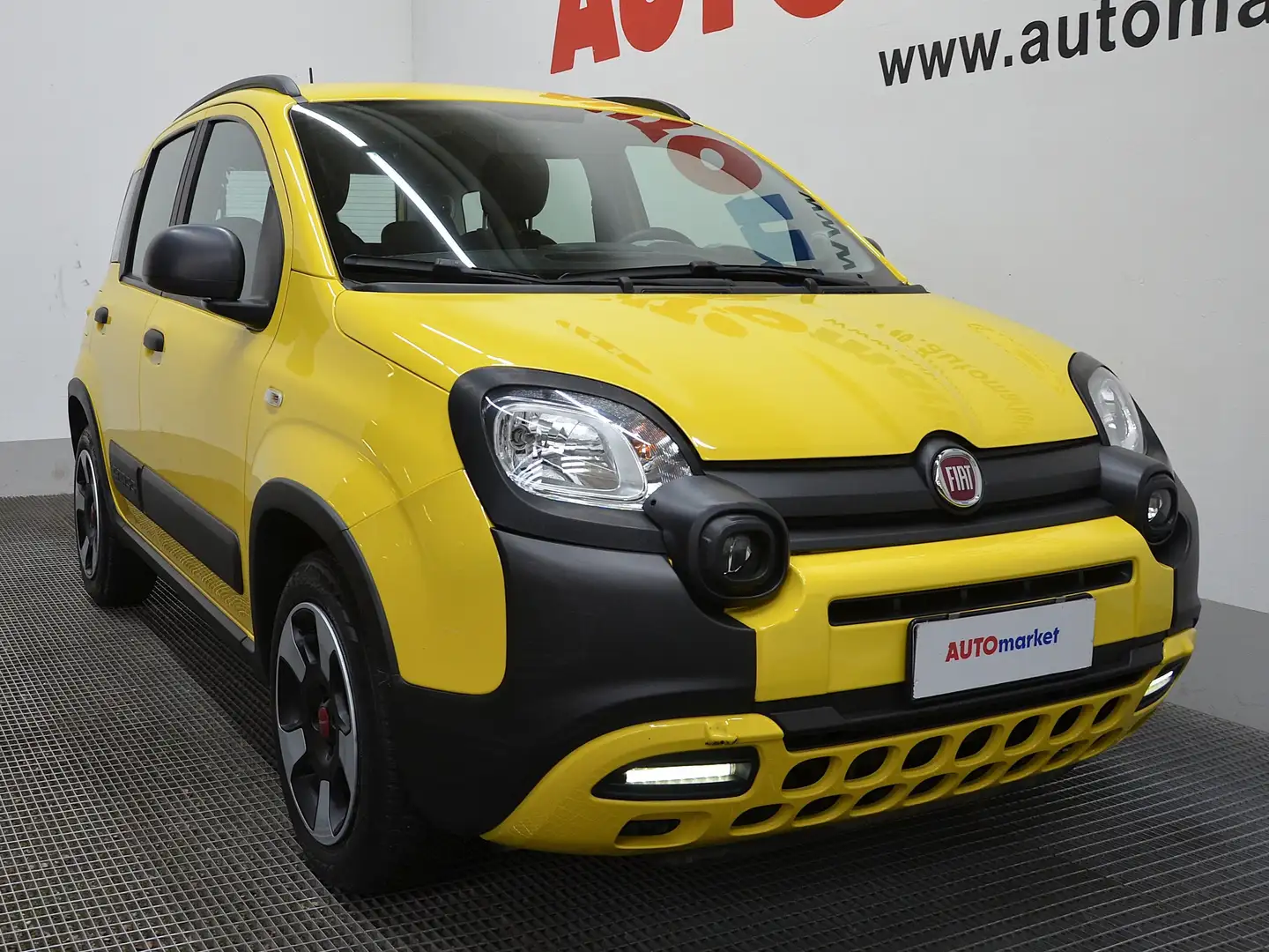 Fiat Panda 1.0 firefly hybrid City Cross Geel - 2