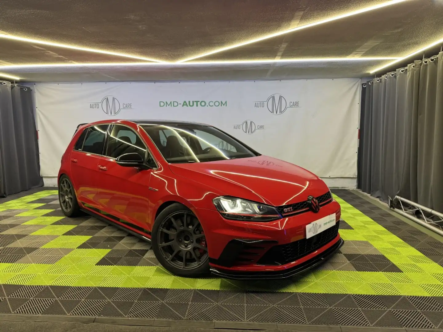 Volkswagen Golf GTI 2.0 TSI ClubSport DSG 265 Rojo - 2