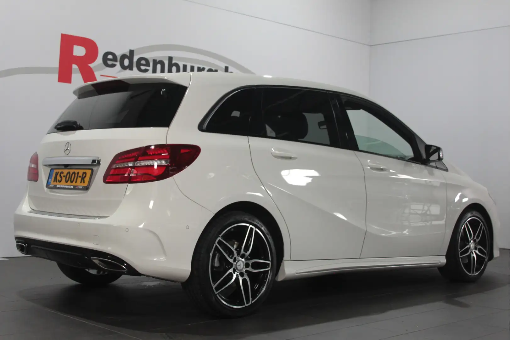Mercedes-Benz B 180 Ambition - Navi / Camera / Bluetooth Wit - 2