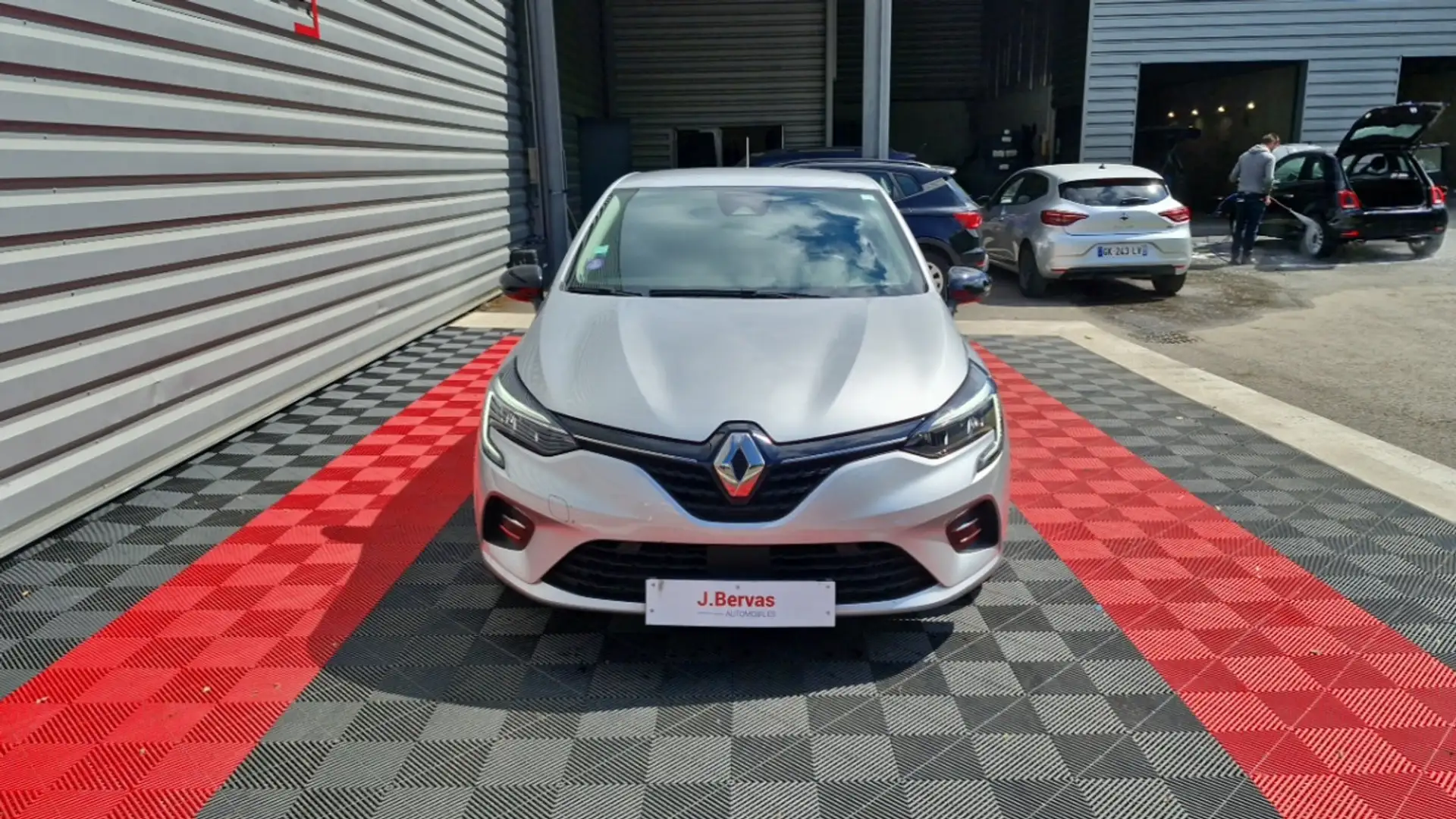 Renault Clio V Evolution E-Tech full hybrid 145 - 2