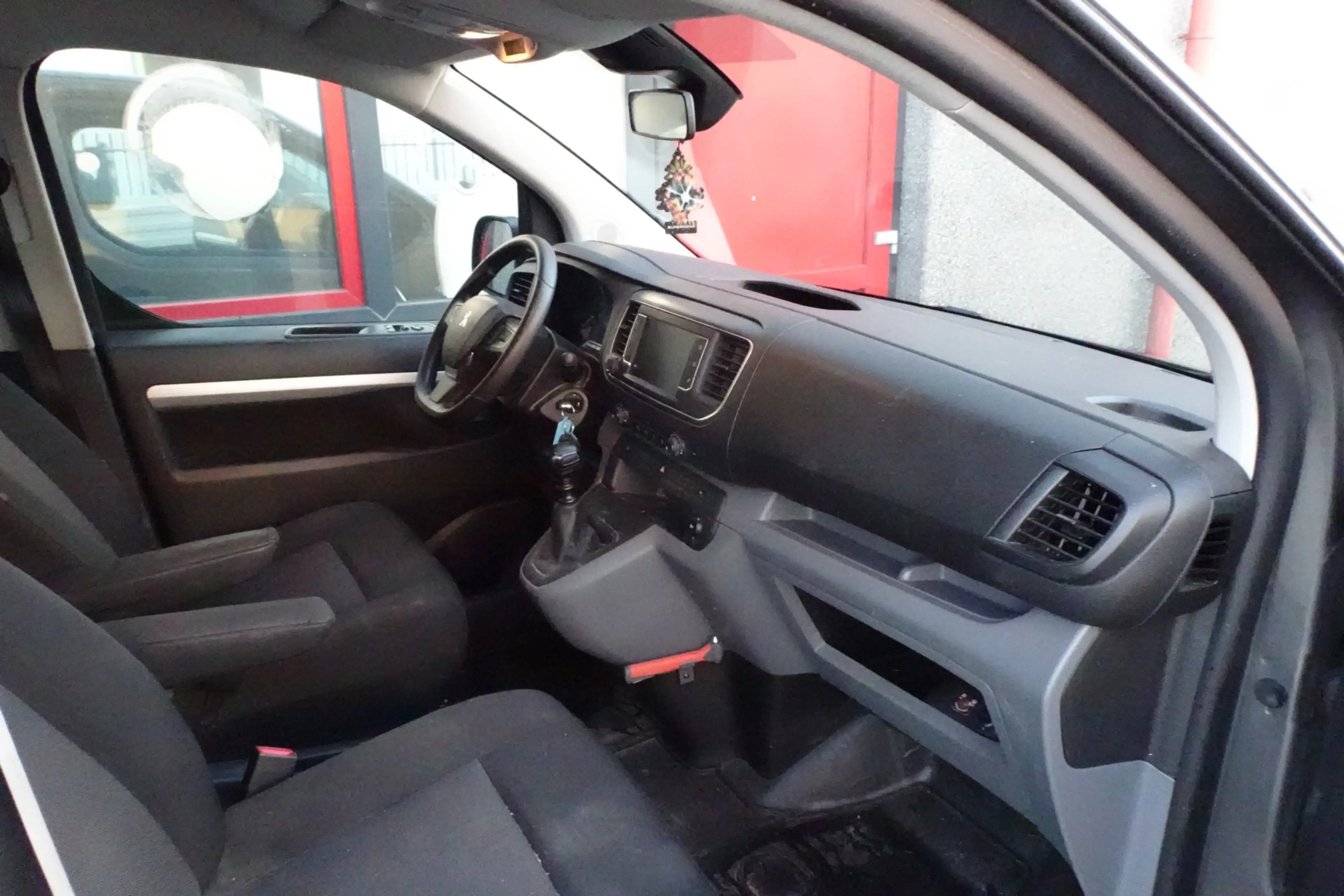 Peugeot Expert 2.0 BlueHDI 145 Long Premium DC 5 zits — photo 14