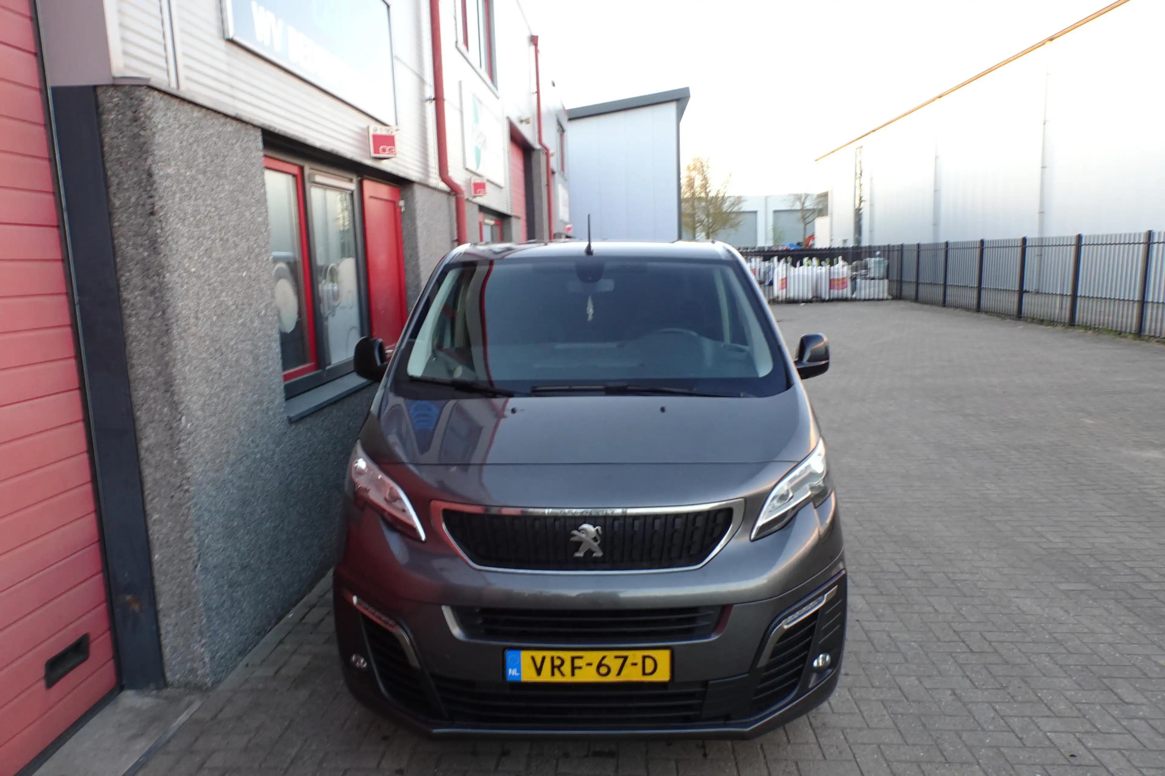 Peugeot Expert 2.0 BlueHDI 145 Long Premium DC 5 zits — photo 27