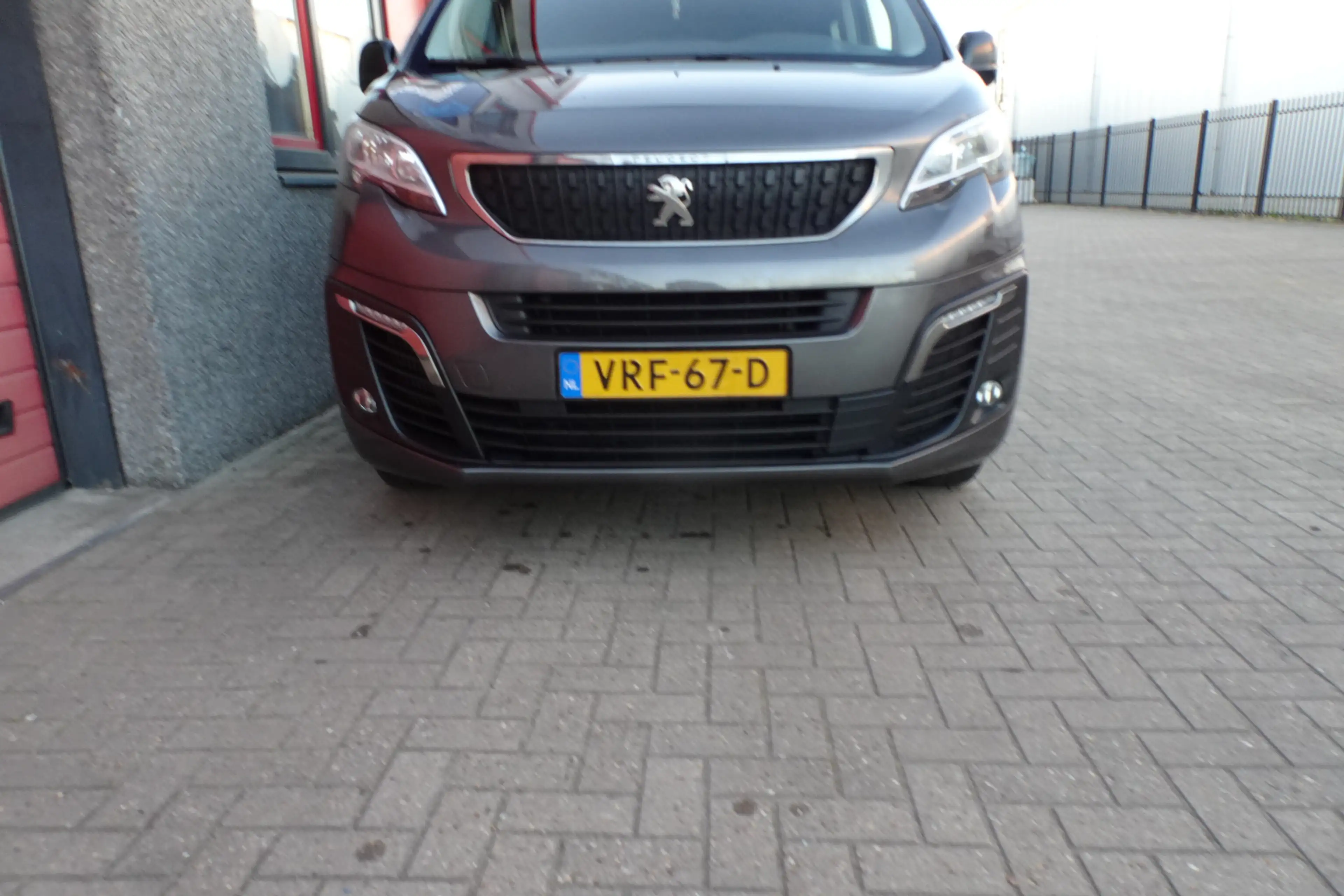 Peugeot Expert 2.0 BlueHDI 145 Long Premium DC 5 zits — photo 26