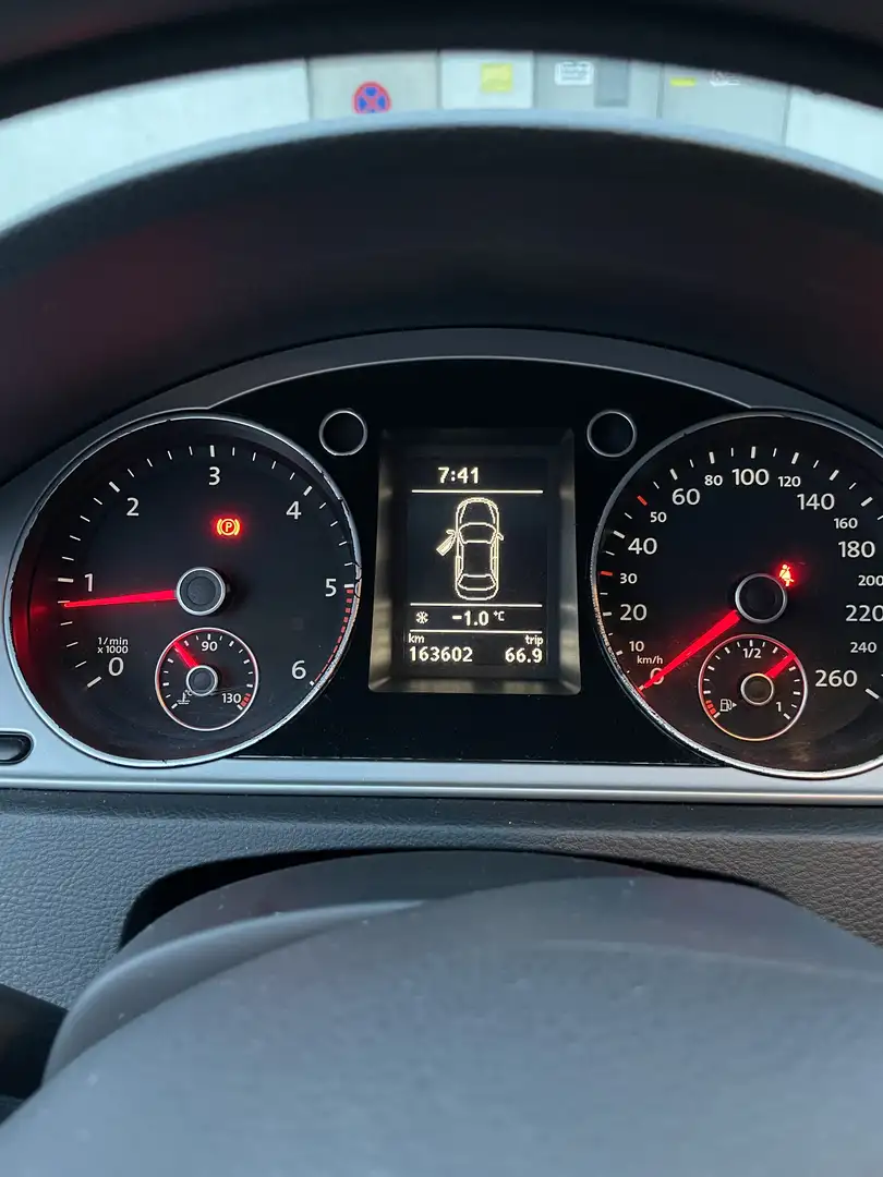 Volkswagen Passat Trendline BlueMotion 1,6 TDI - 1